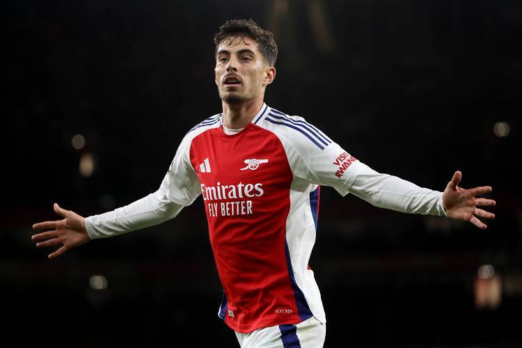 欧冠半决赛：阿森纳与巴黎对决，历史交锋及核心球员揭秘