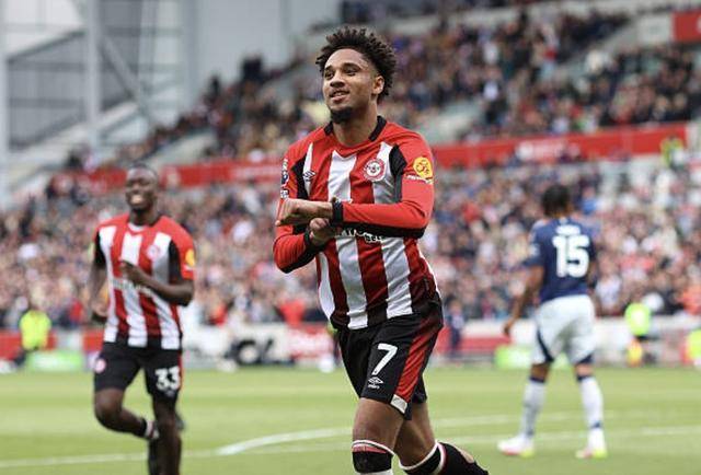 黑店屠刀再起！德佬4000万欧强抢德甲飞翼，布伦特福德更衣室炸锅